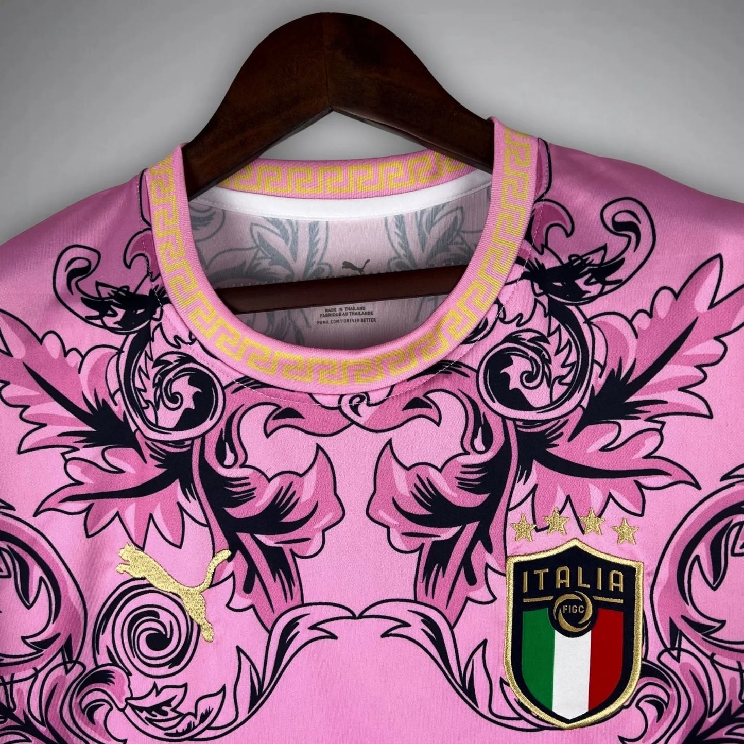 Italië - Limited Concept Versace Pink