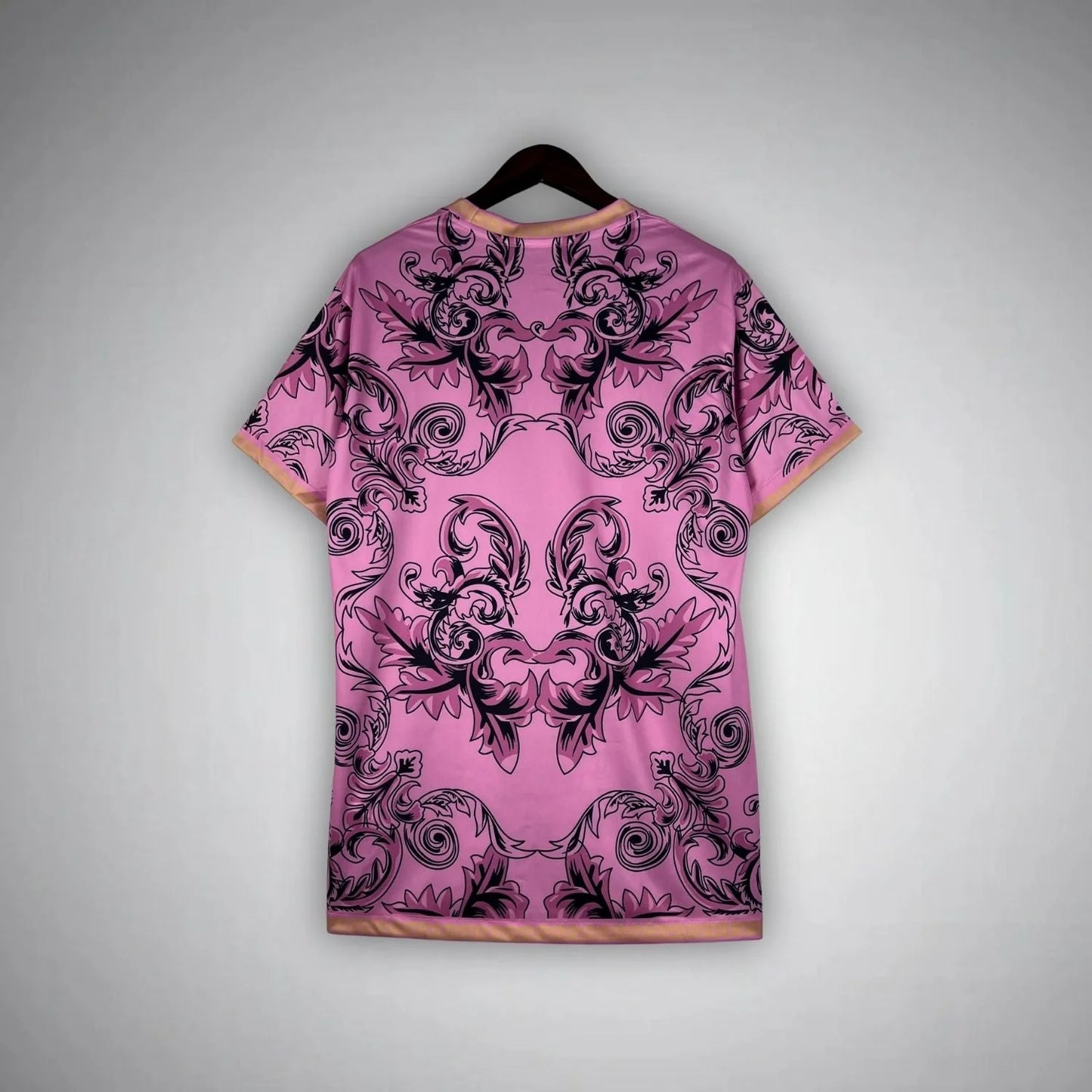 Italië - Limited Concept Versace Pink