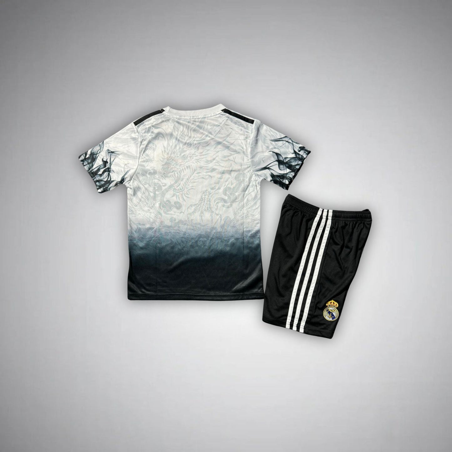 Real Madrid FC - Limited Emerald Flame Kids Set 25/26